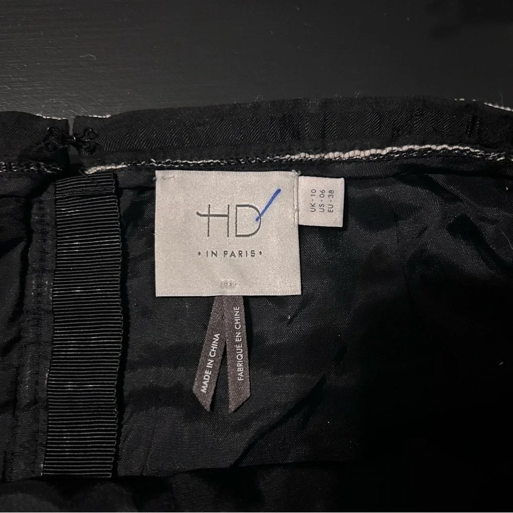 HD in Paris hd ribbon